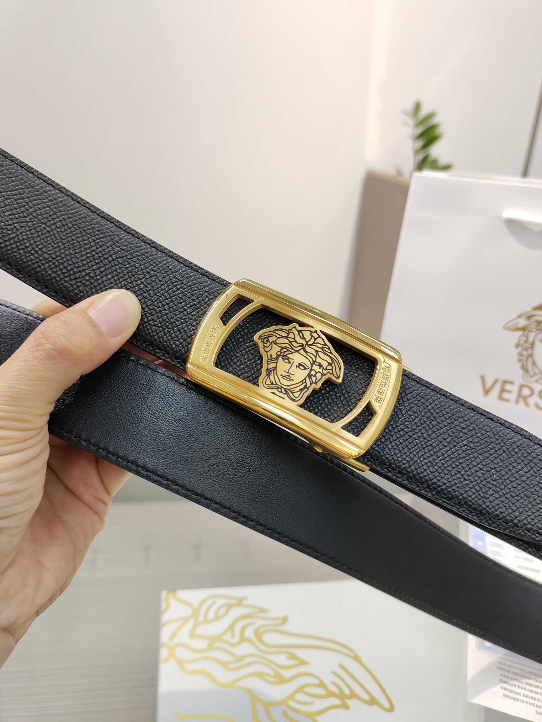 【先行新作】Versace トレンドラグジュアリーベルト「全長約 100cm」