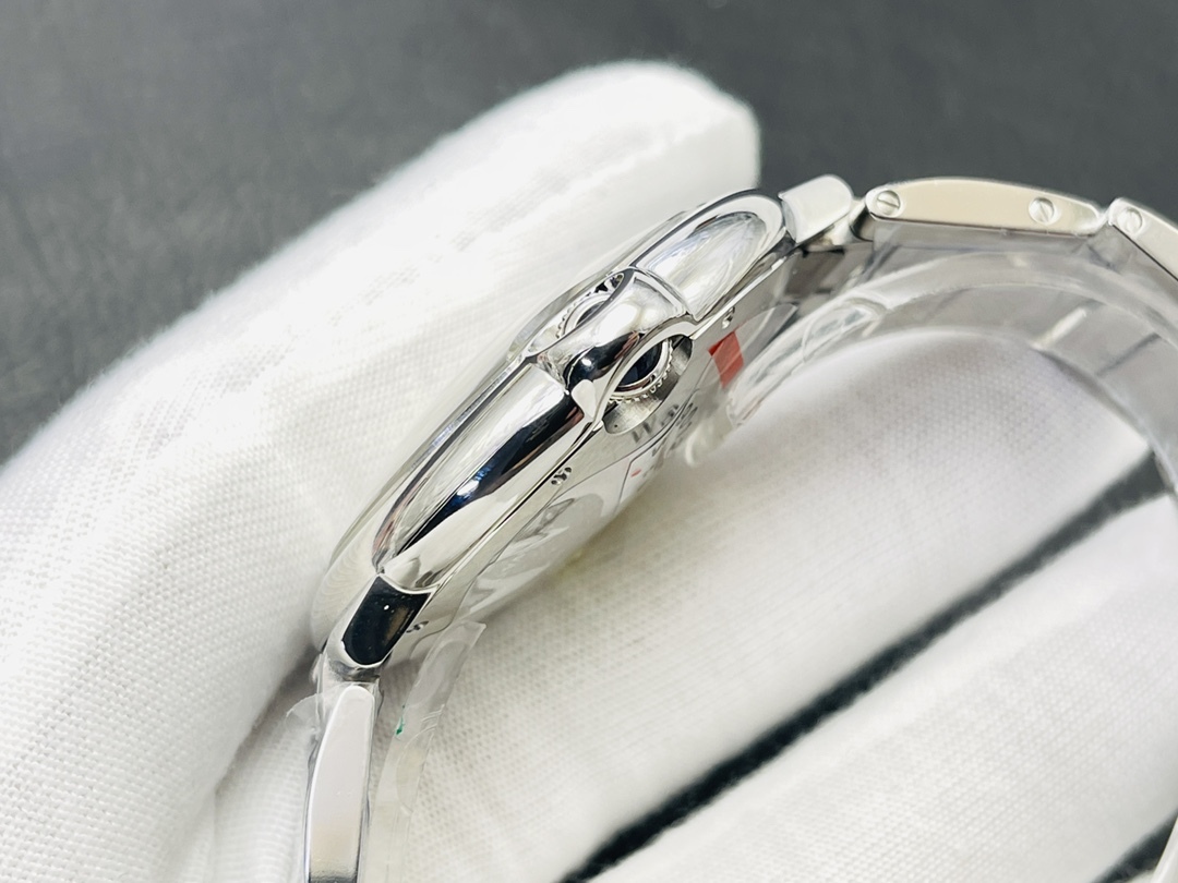 カルティエ バロン ブルー ド カルティエ時計 33mm