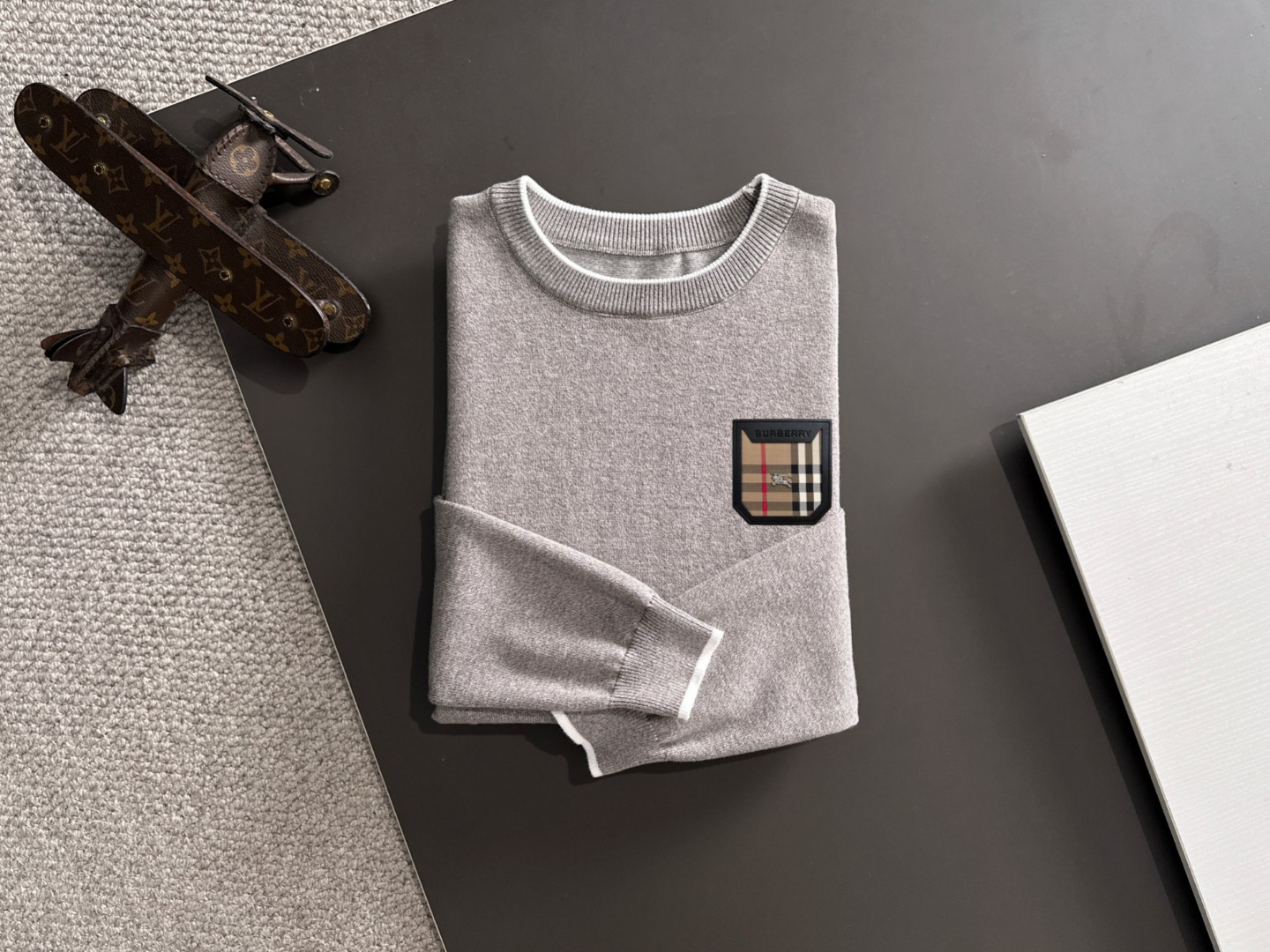 エルメス「Hermès」秋冬用ラウンドネックニットセーター