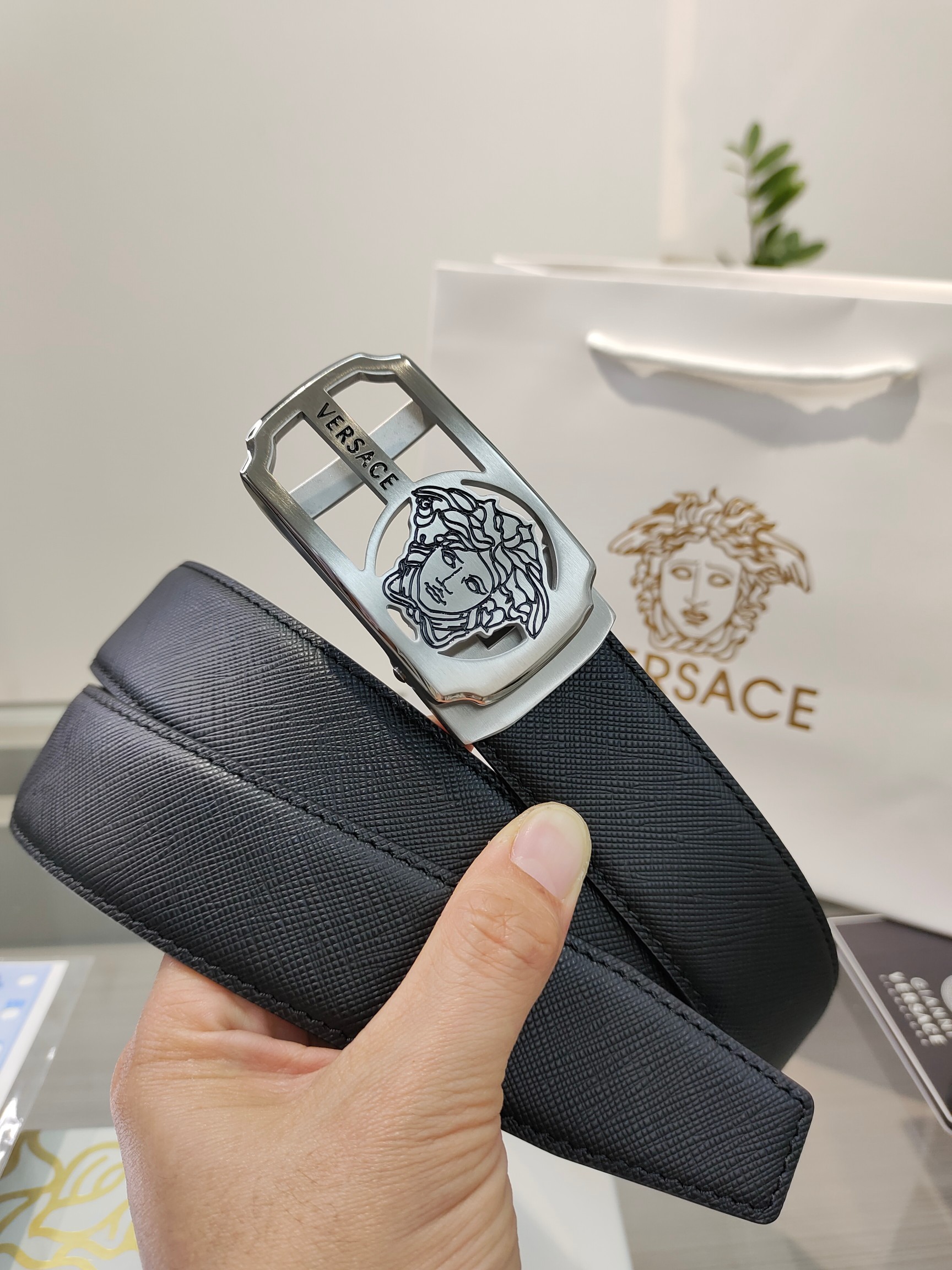 【先行新作】Versace トレンドラグジュアリーベルト「全長約 100cm」