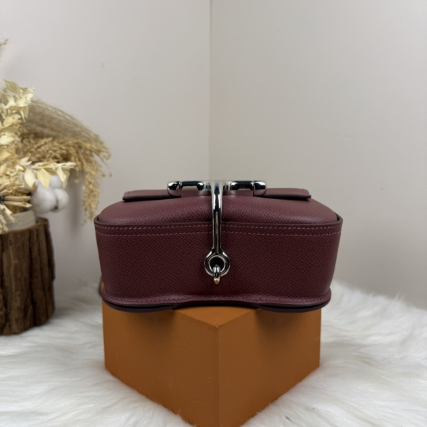 【厳選新入荷】エルメス Della Cavalleria Mini サドル金具クロスボディバッグ「乗馬モチーフ本革ショルダー」