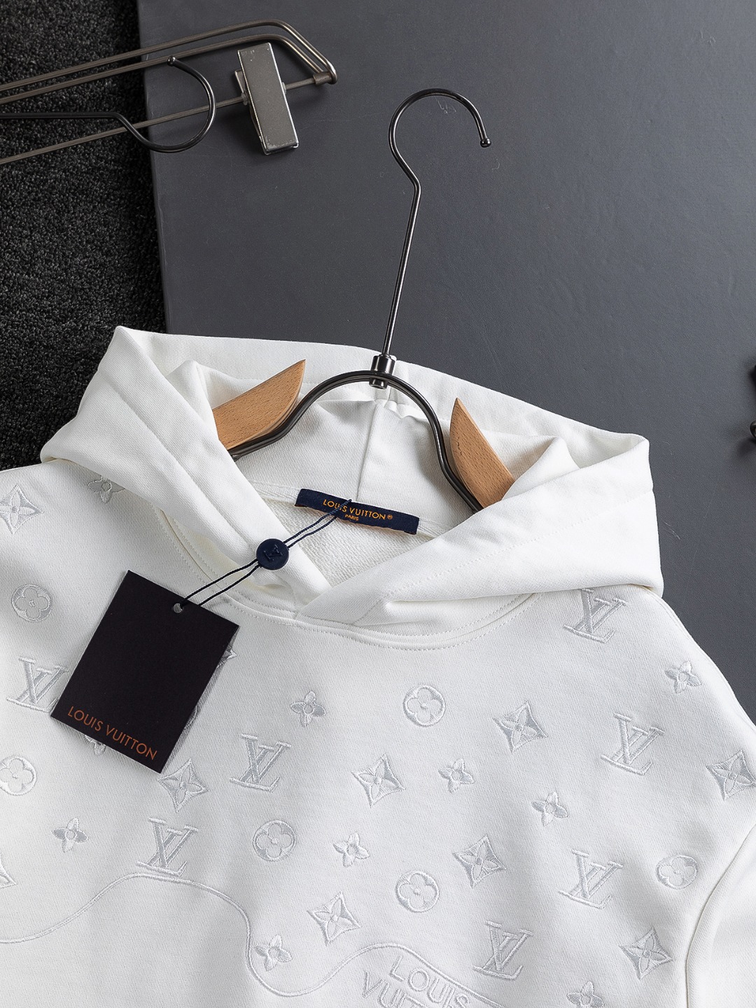 ルイ・ヴィトン「Louis Vuitton」秋冬新作刺繍付きフード付きスウェットシャツ