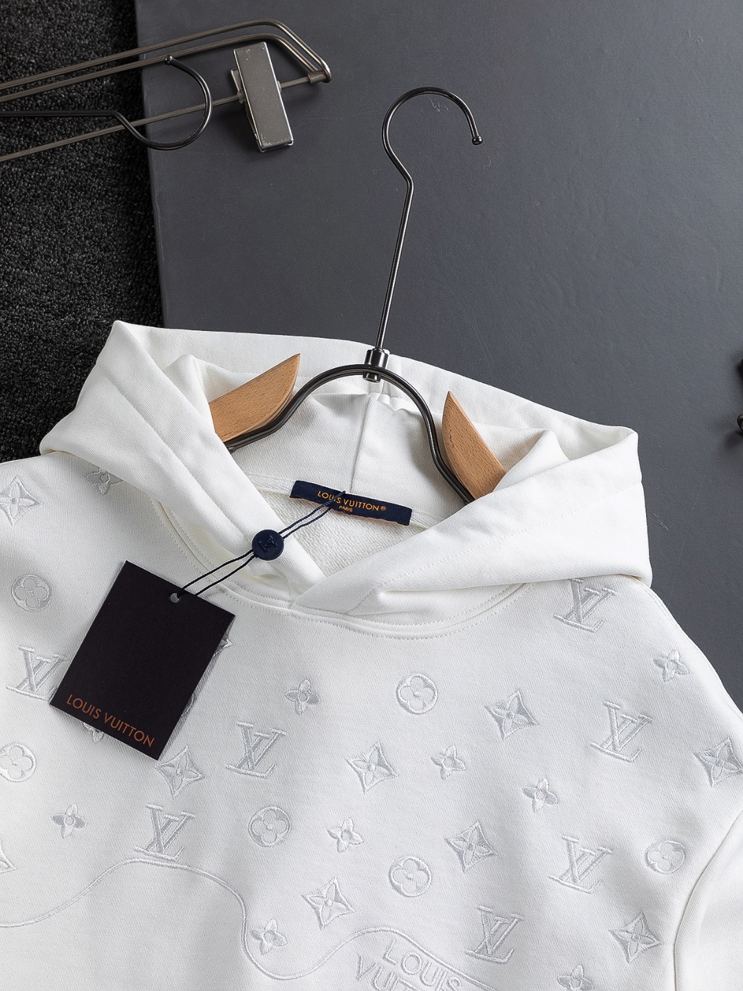 ルイ・ヴィトン「Louis Vuitton」秋冬新作刺繍付きフード付きスウェットシャツ