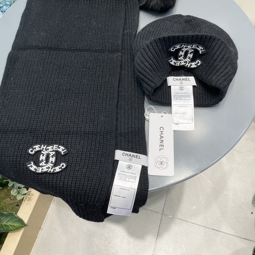 【定番人気】シャネル 秋冬 防寒アクセサリー マフラー＆ハットセット