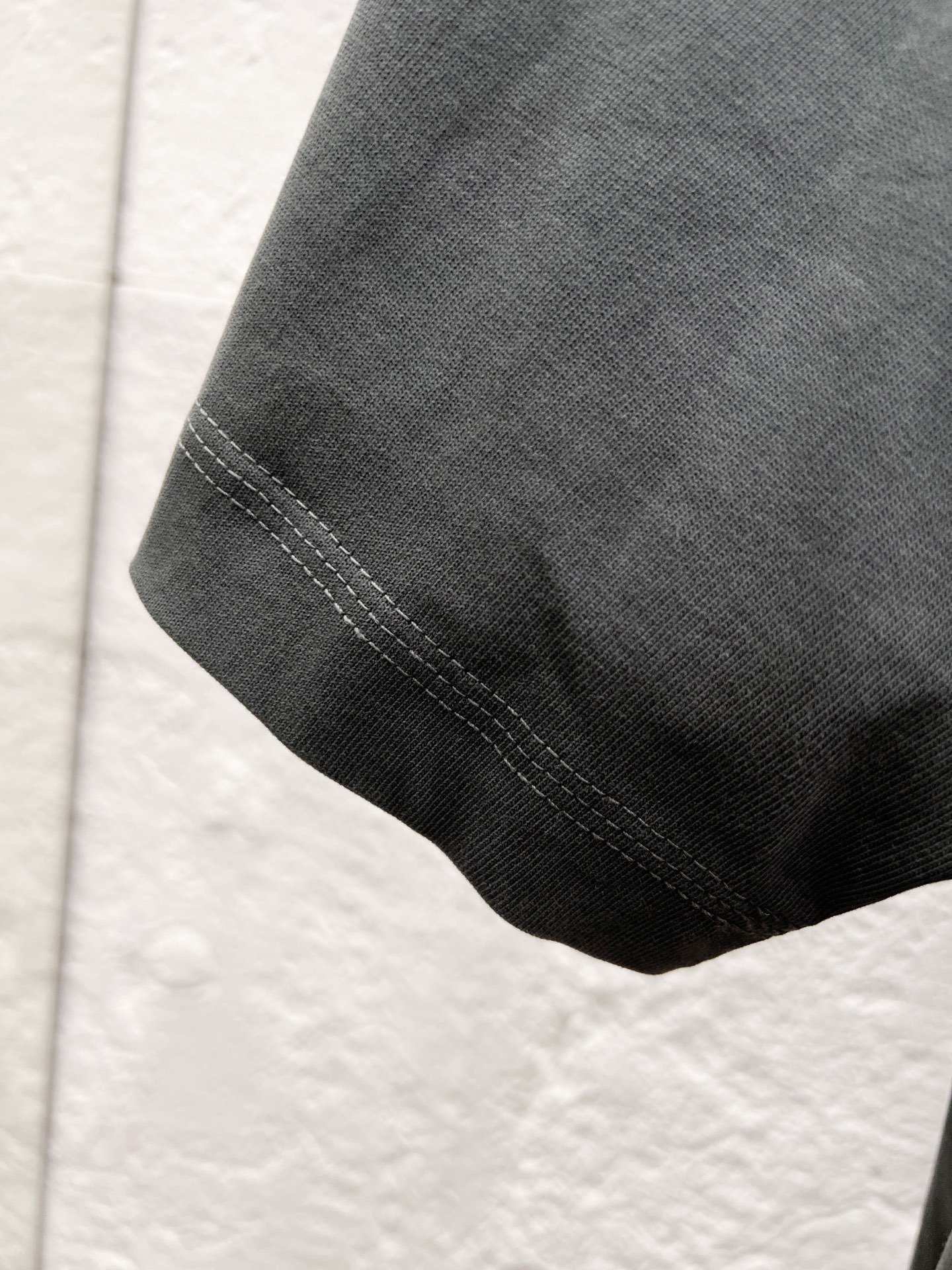 バレンシアガ「Balenciaga」ハイネックプレミアムコットン半袖Tシャツ