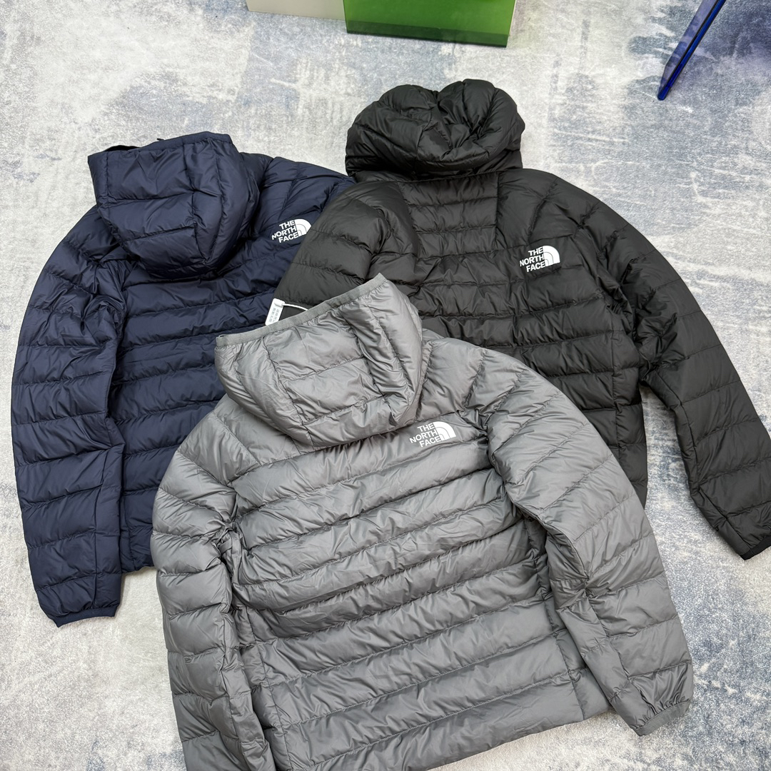 ザ・ノースフェイス メンズ フード付きダウンジャケット、ふんわりアウトドア登山ハイキング通勤ウェア