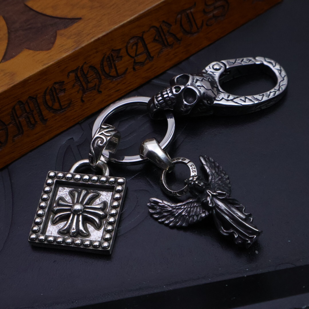 クロムハーツ「Chrome Hearts」キーホルダー＆バッグチャーム - トレンドシンボル