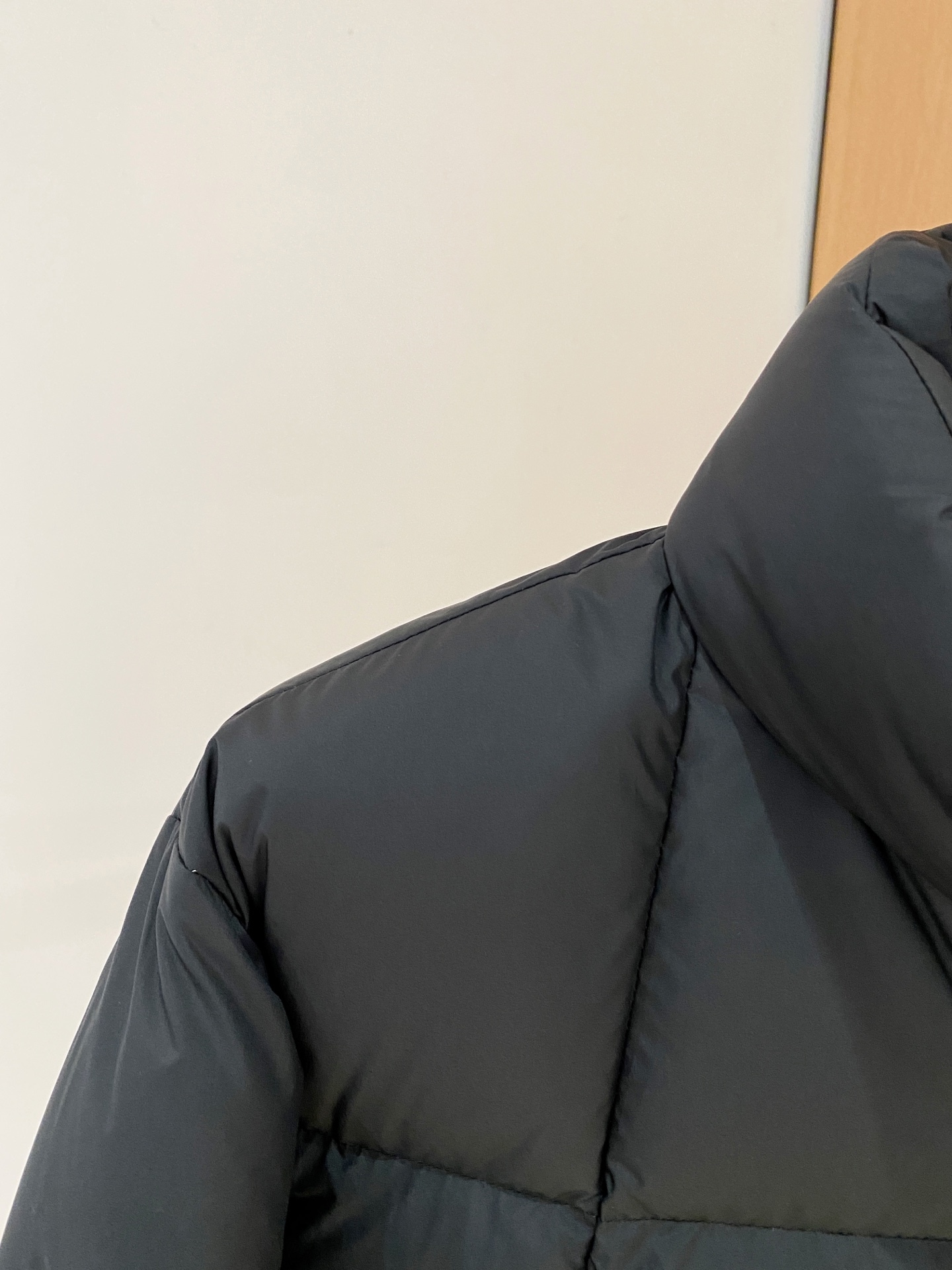 ルイ・ヴィトン「Louis Vuitton」‌冬のファッションフーディーダウンジャケット