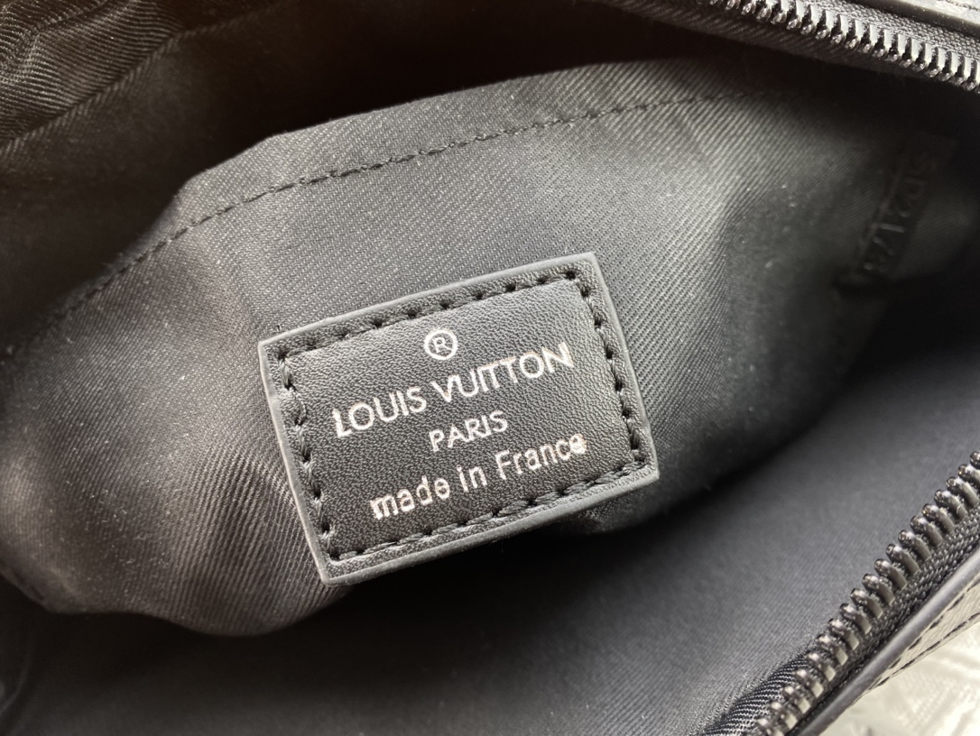 ルイ・ヴィトン「Louis Vuitton」 Fastline メッセンジャーバッグ