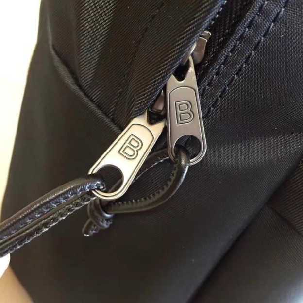 バレンシアガ「Balenciaga」 Explorer バックパック