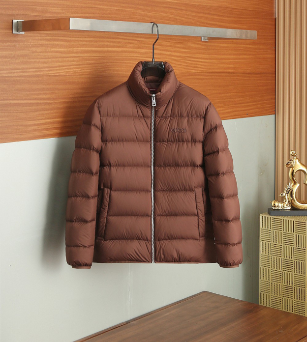 グッチ「Gucci」秋冬ダウンジャケット スタンドカラー