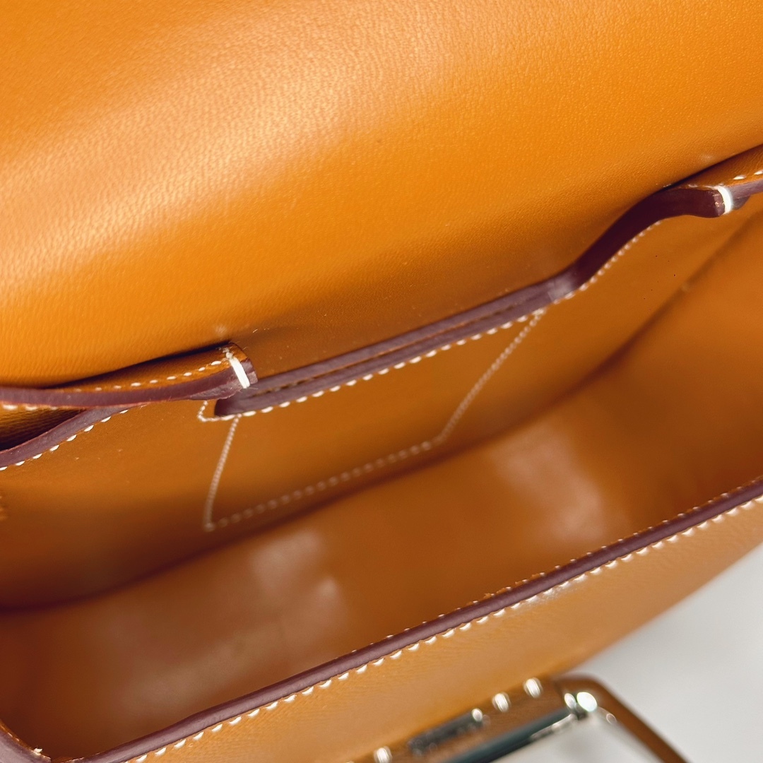 【厳選新入荷】エルメス Della Cavalleria Mini サドル金具クロスボディバッグ「乗馬モチーフ本革ショルダー」