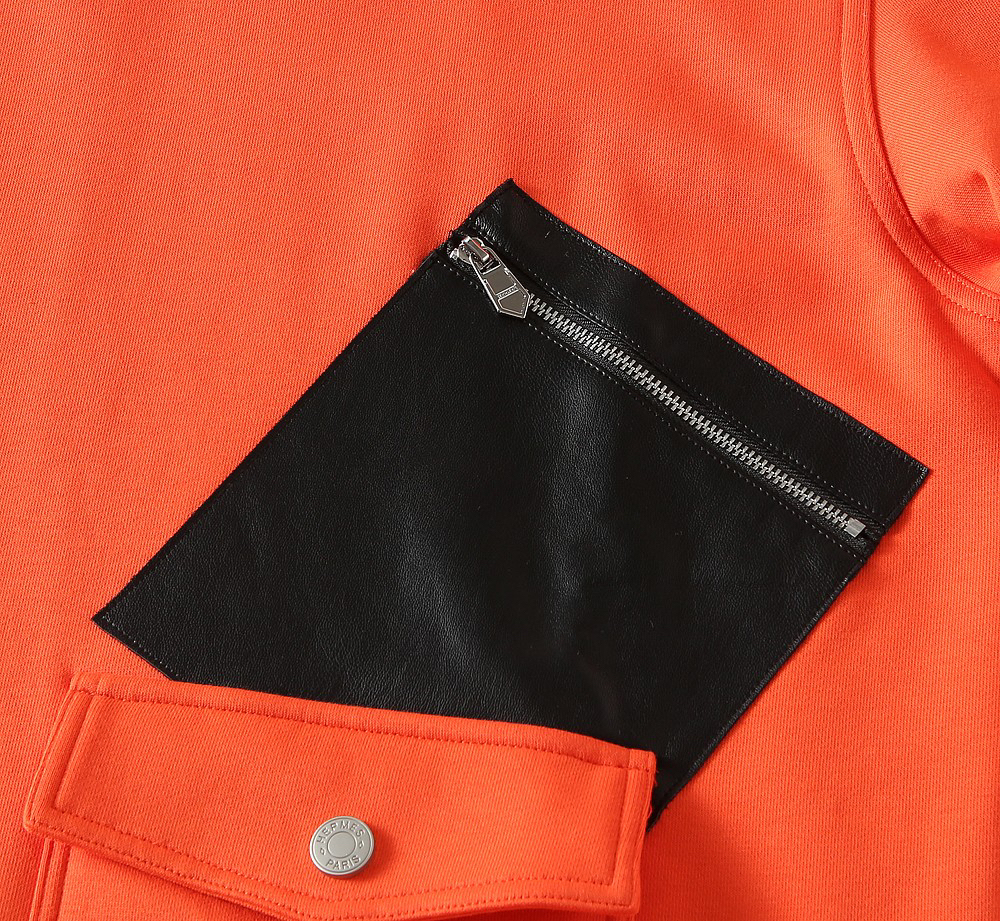 エルメス「Hermès」新作クラシックラウンドネックプルオーバーフーディ