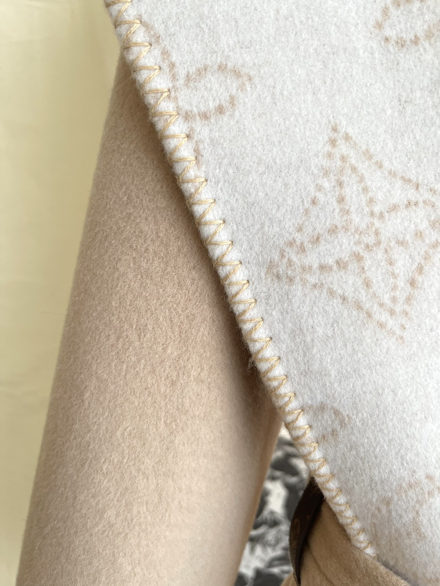 ルイ・ヴィトン「Louis Vuitton」秋冬 レディース ワップルフードロングコート