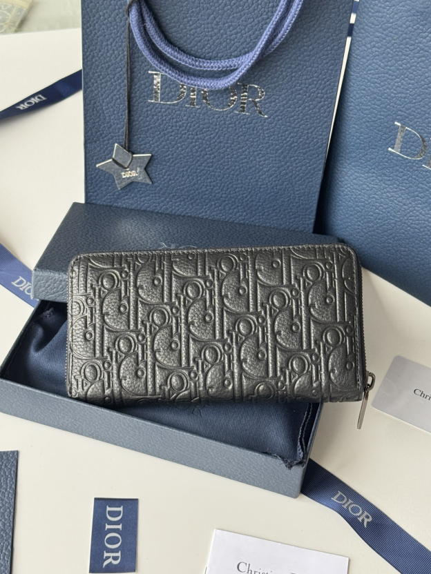 ディオール「Dior」ジップアラウンド ロングウォレット