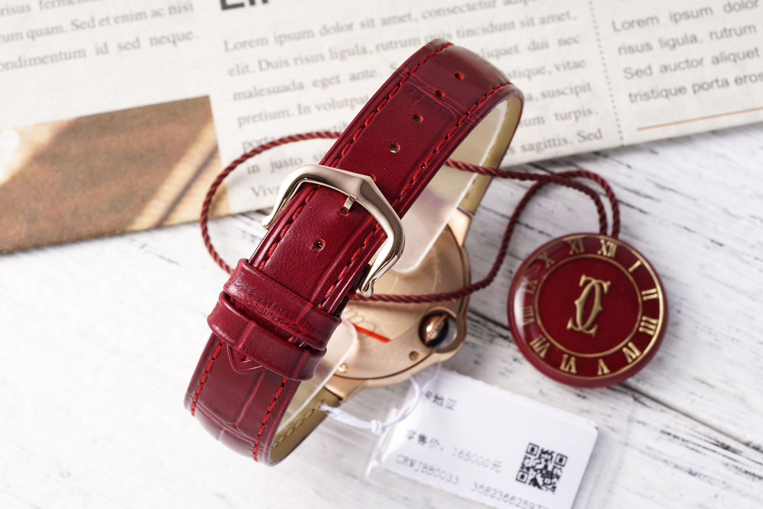 カルティエ［Cartier］バロン ブルー ドゥ カルティエ 自動巻き腕時計 33mm