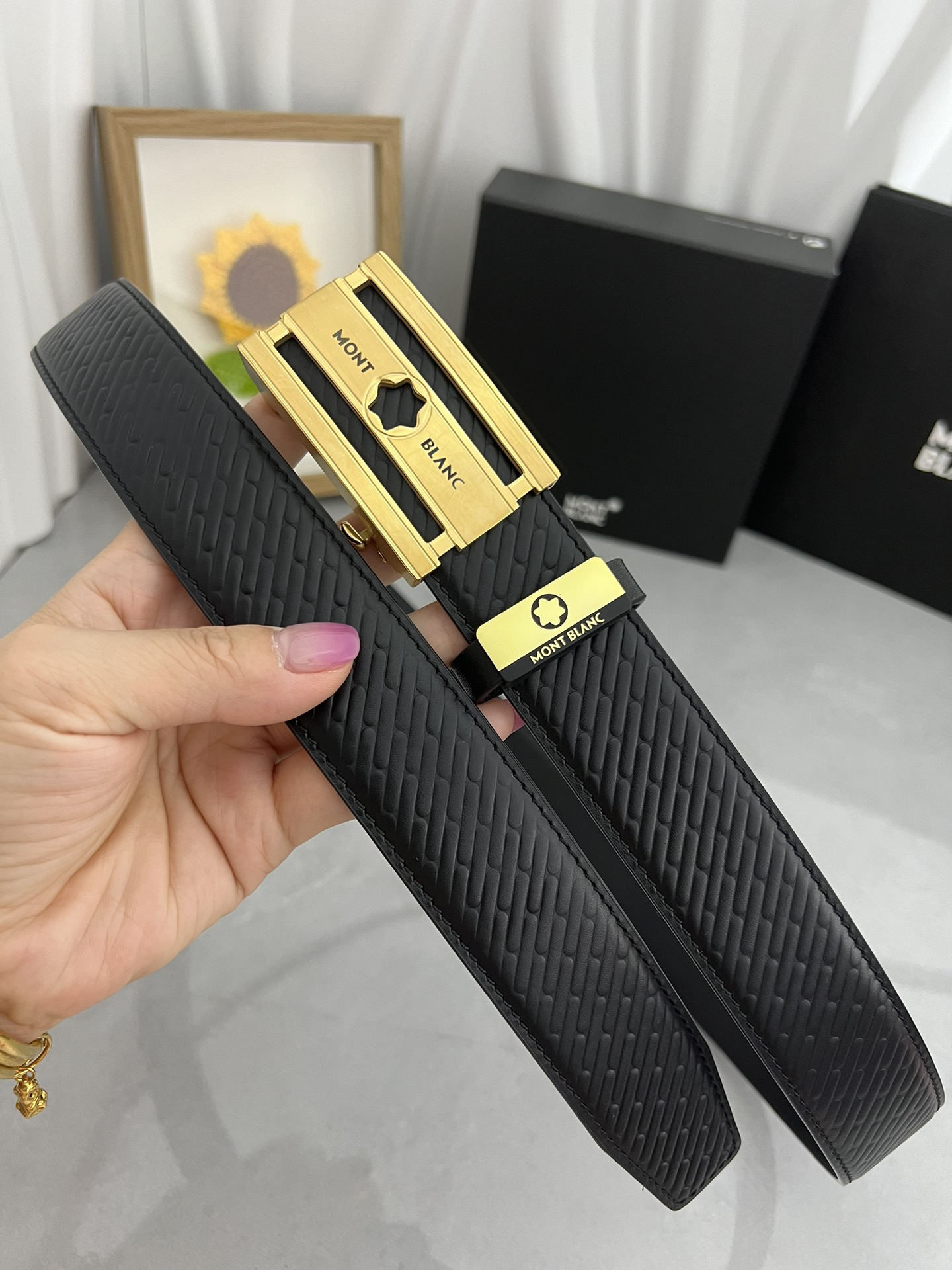 【厳選在庫】Montblanc ビジネスマン正装ベルト「全長約 100cm」
