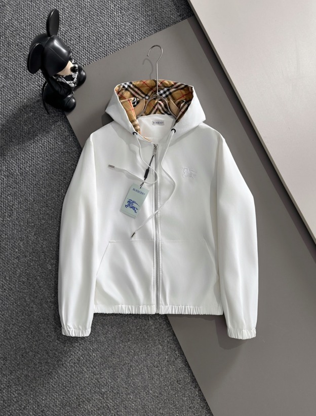 バーバリー「Burberry」秋冬 メンズカジュアルスポーツセット