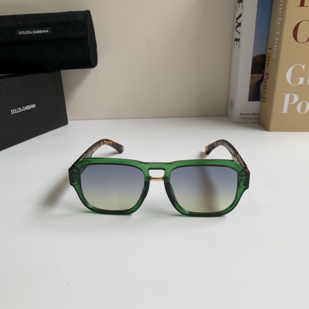 【希少入荷】D&G ドルチェアンドガッバーナ トレンドサングラス「カジュアル通勤用」