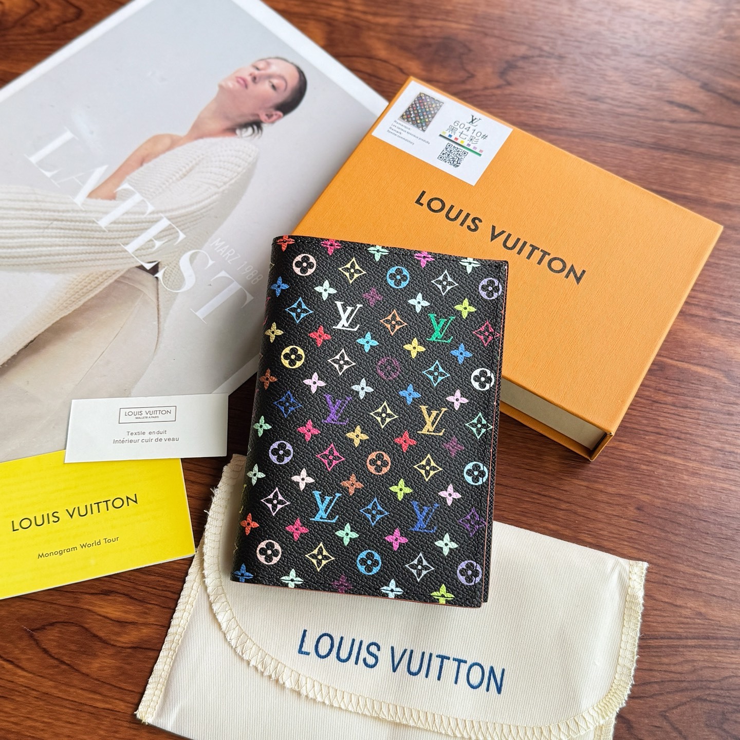 ルイ・ヴィトン「LV x TM」パスポートカバー クーヴェルテュール･パスポール