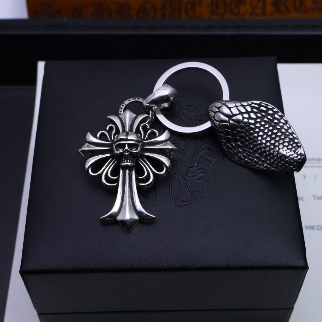 クロムハーツ「Chrome Hearts」キーホルダー＆バッグチャーム - トレンドシンボル