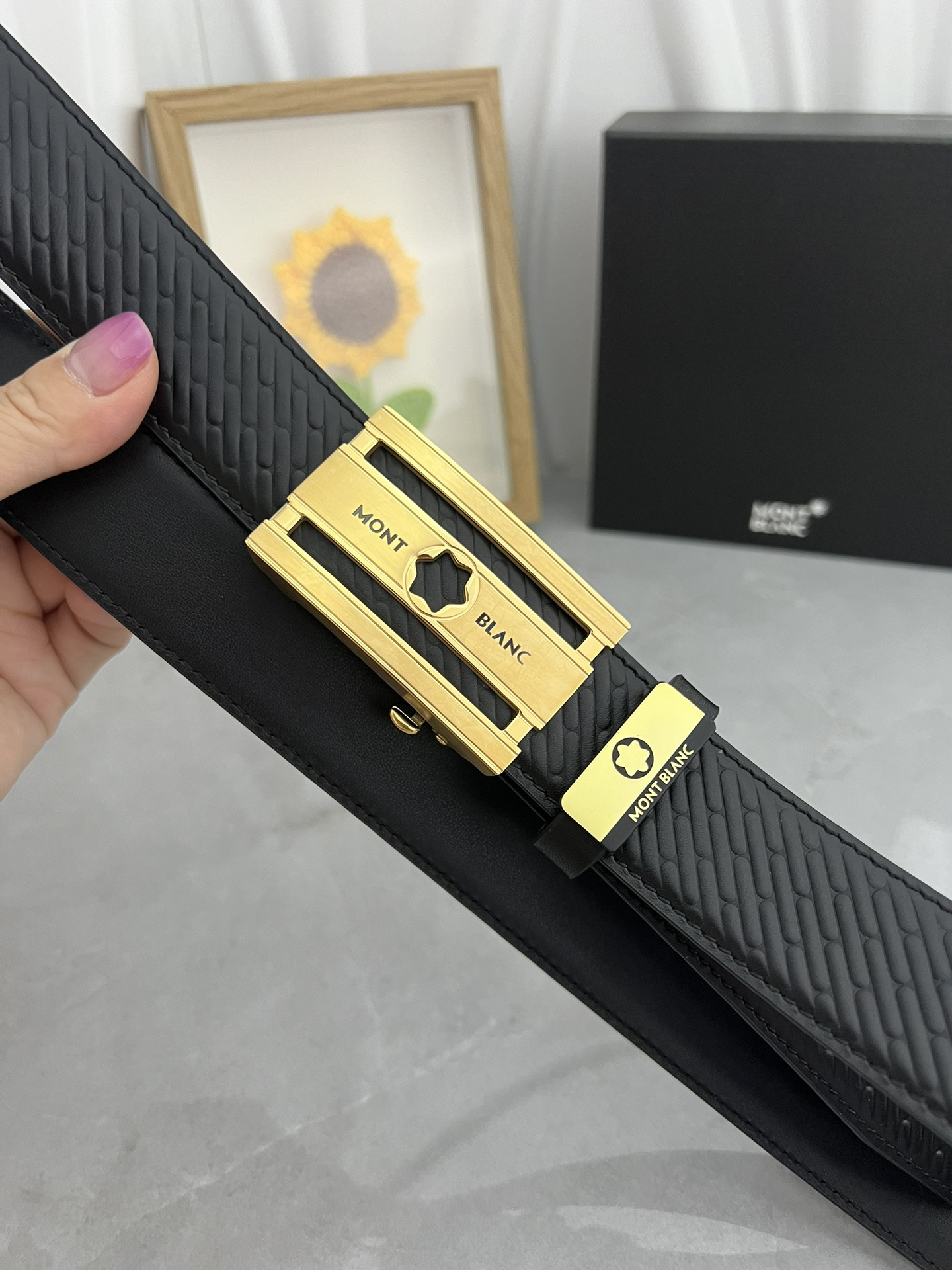 【厳選在庫】Montblanc ビジネスマン正装ベルト「全長約 100cm」