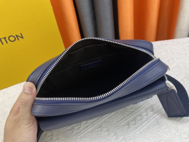 ルイ・ヴィトン「Louis Vuitton」 Fastline メッセンジャーバッグ