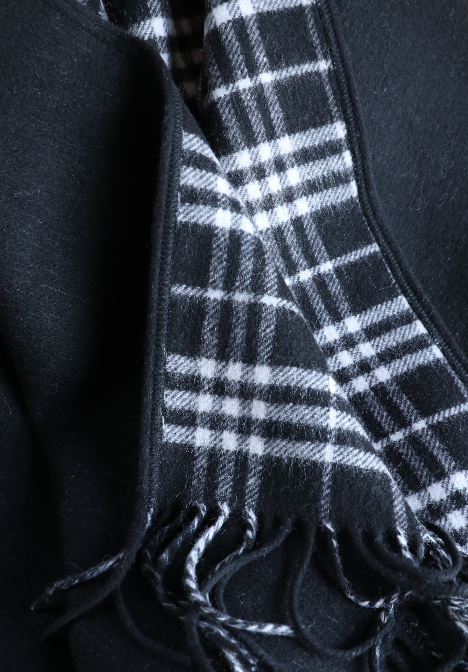 バーバリー「Burberry」リバーシブル チェック ウール ケープ 140x140cm