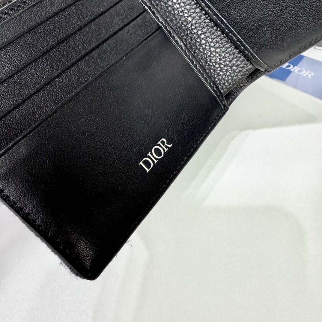 ディオール「Dior」Saddle 2つ折りウォレット
