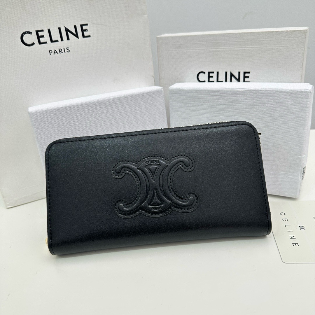 セリーヌ「Celine」ラージ ジップウォレット / グレインドカーフスキン