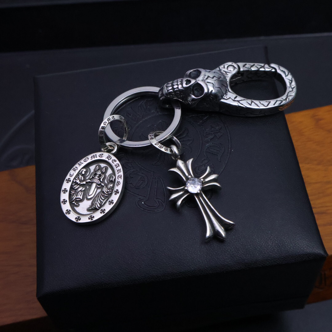 クロムハーツ「Chrome Hearts」キーホルダー＆バッグチャーム - トレンドシンボル