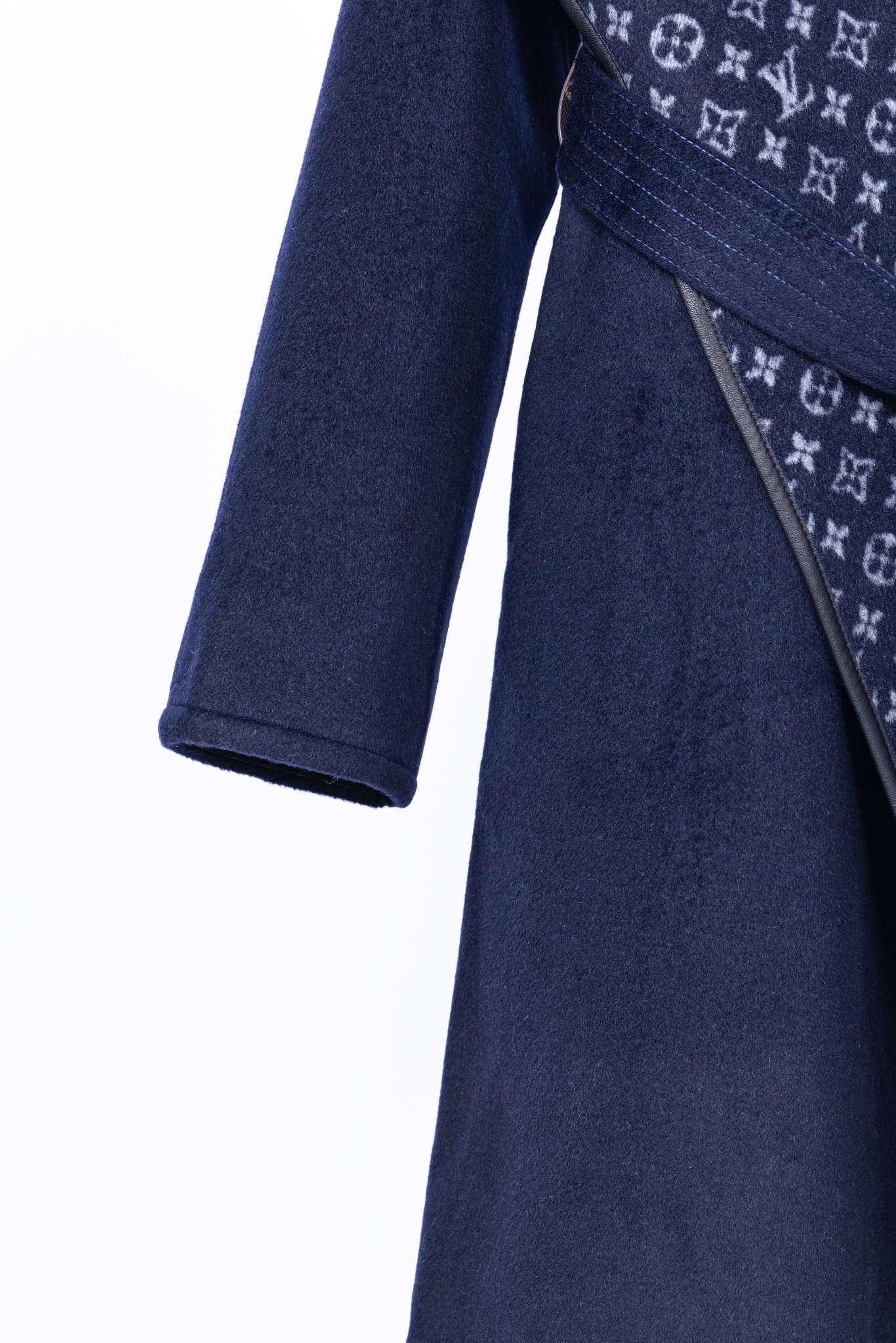 ルイ・ヴィトン「Louis Vuitton」秋冬 レディース ワップルフードロングコート