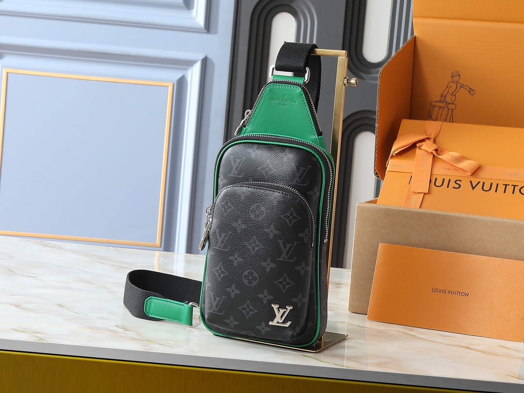 ルイ・ヴィトン「Louis Vuitton」Avenue スモールクラッチバッグ