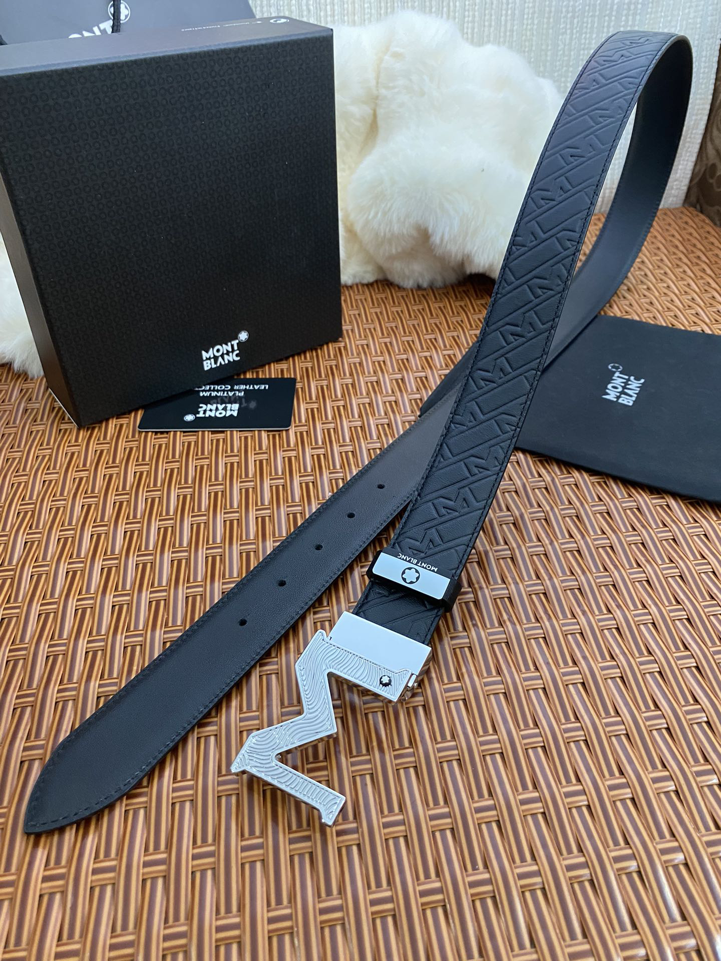 【厳選在庫】Montblanc ビジネスマン正装ベルト「全長約 100cm」