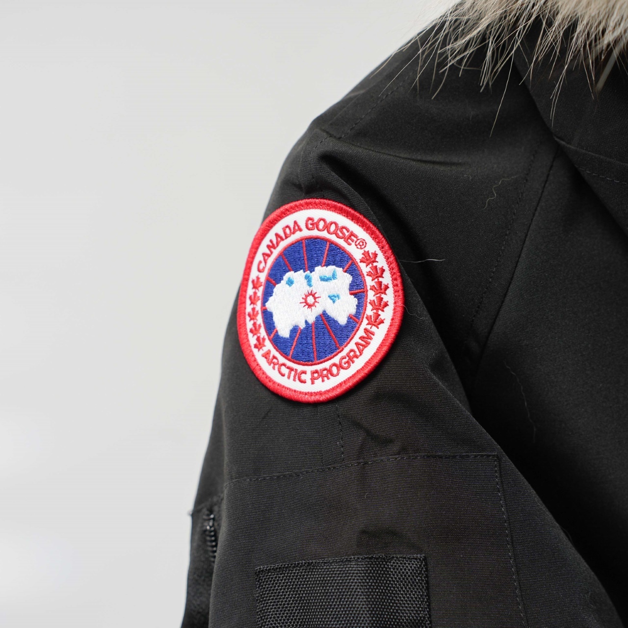 カナダグース フード付きファー付きダウンジャケット 男女兼用