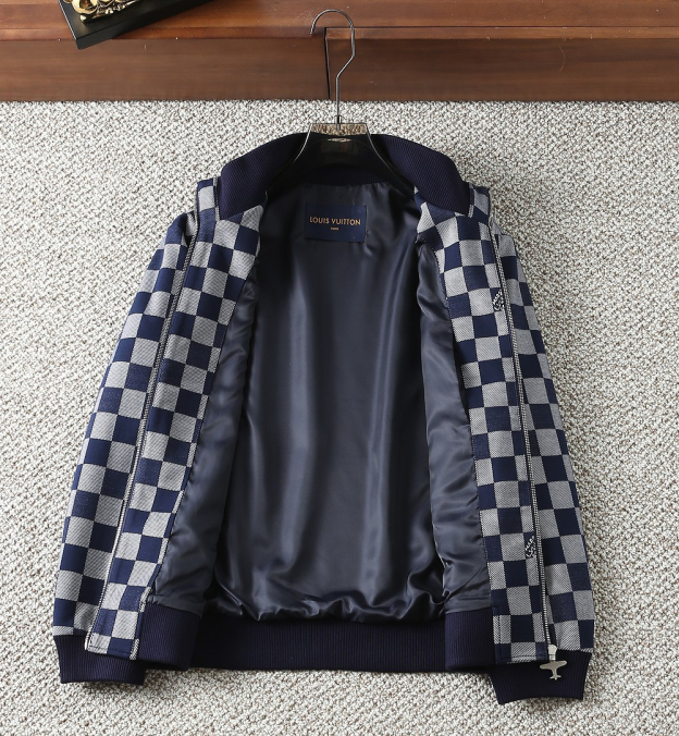 ルイ・ヴィトン「Louis Vuitton」秋冬コレクション クイルテッド ジャケット