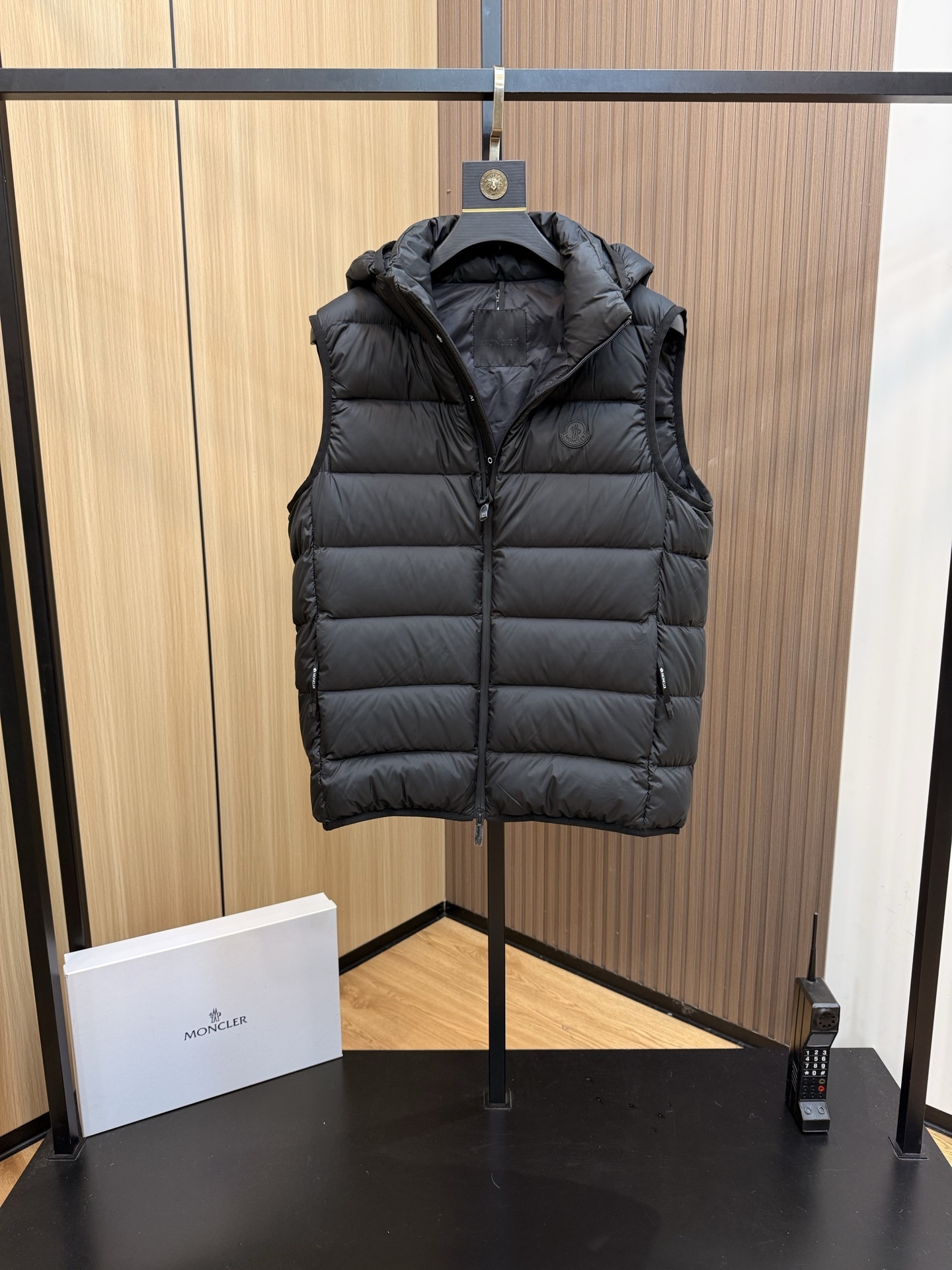 モンクレール 秋冬 メンズ ファッションダウンベスト