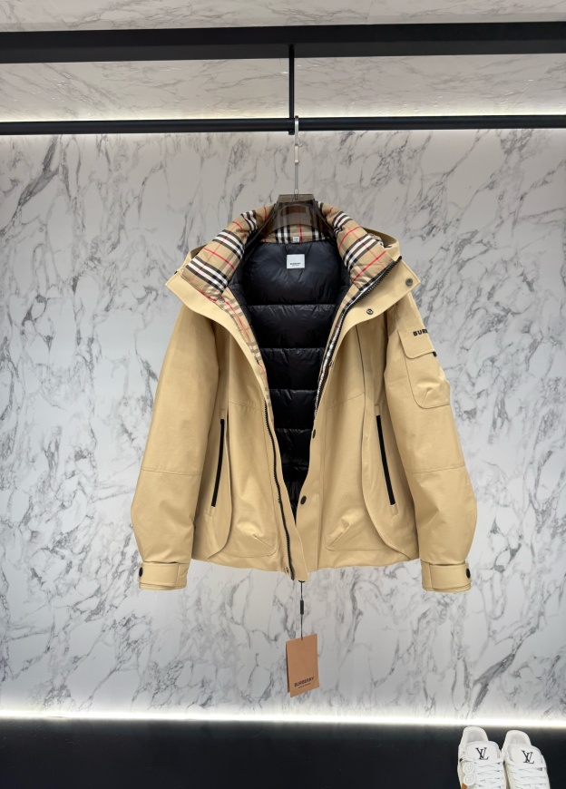 バーバリー「Burberry」スタイリッシュな保温ダウンフード