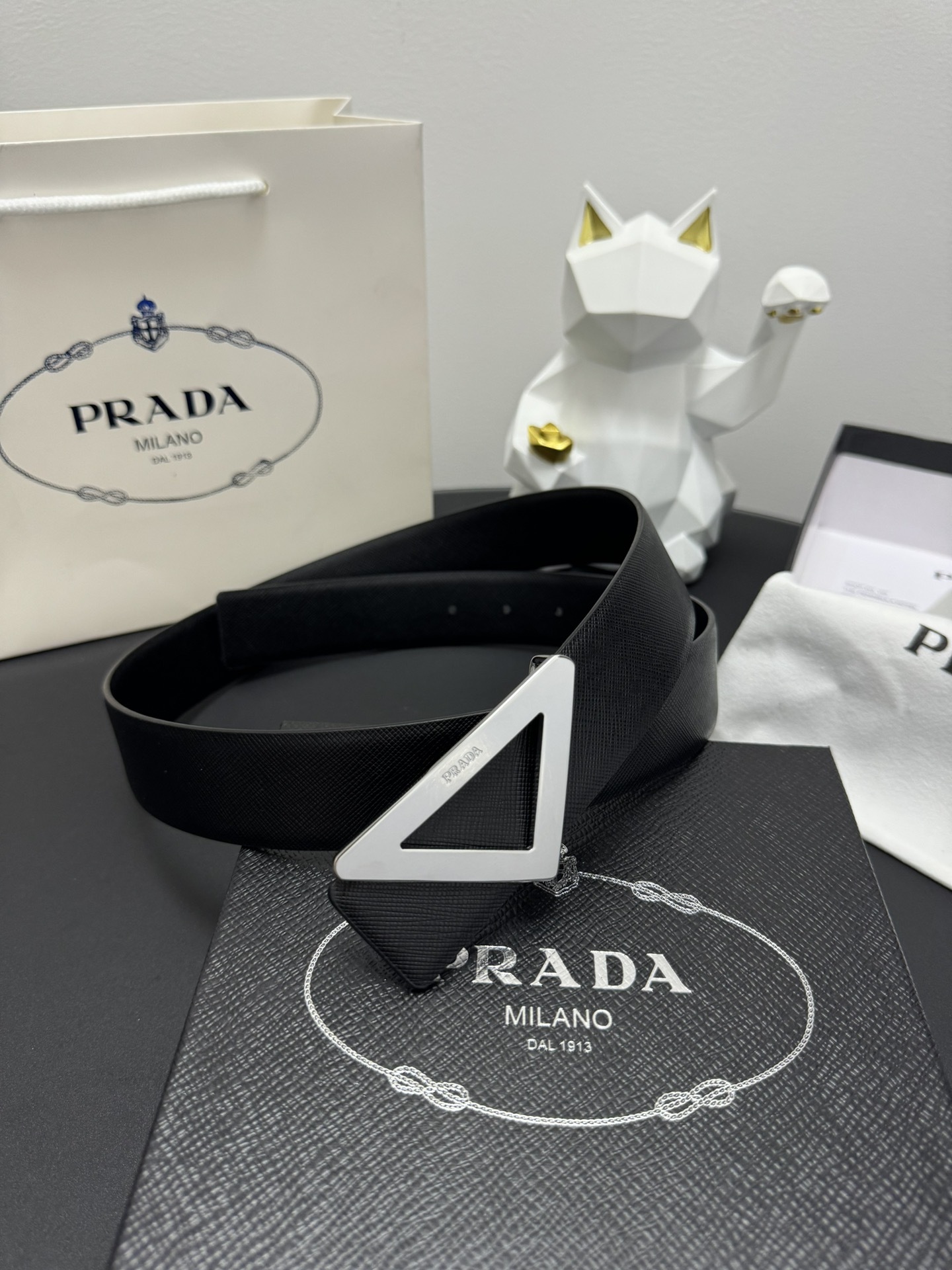 【高級品倉庫到着】Prada イタリアンビジネスベルト「全長約 100cm」