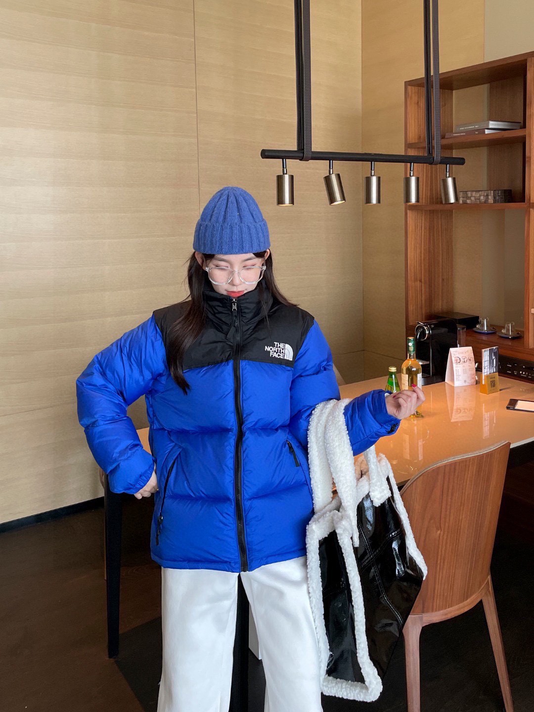 ザ・ノースフェイス Nuptse  クラシックなレディースショートダウンジャケット