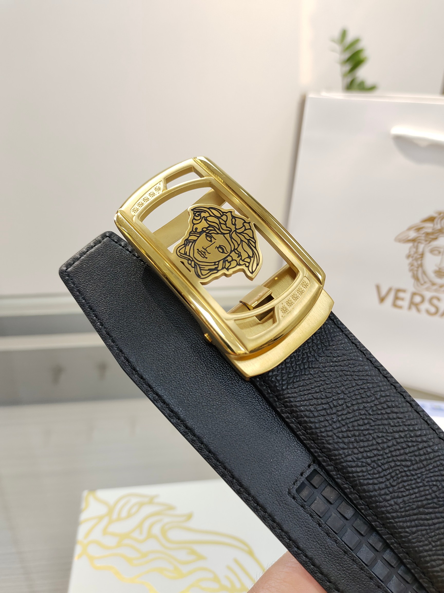 【先行新作】Versace トレンドラグジュアリーベルト「全長約 100cm」