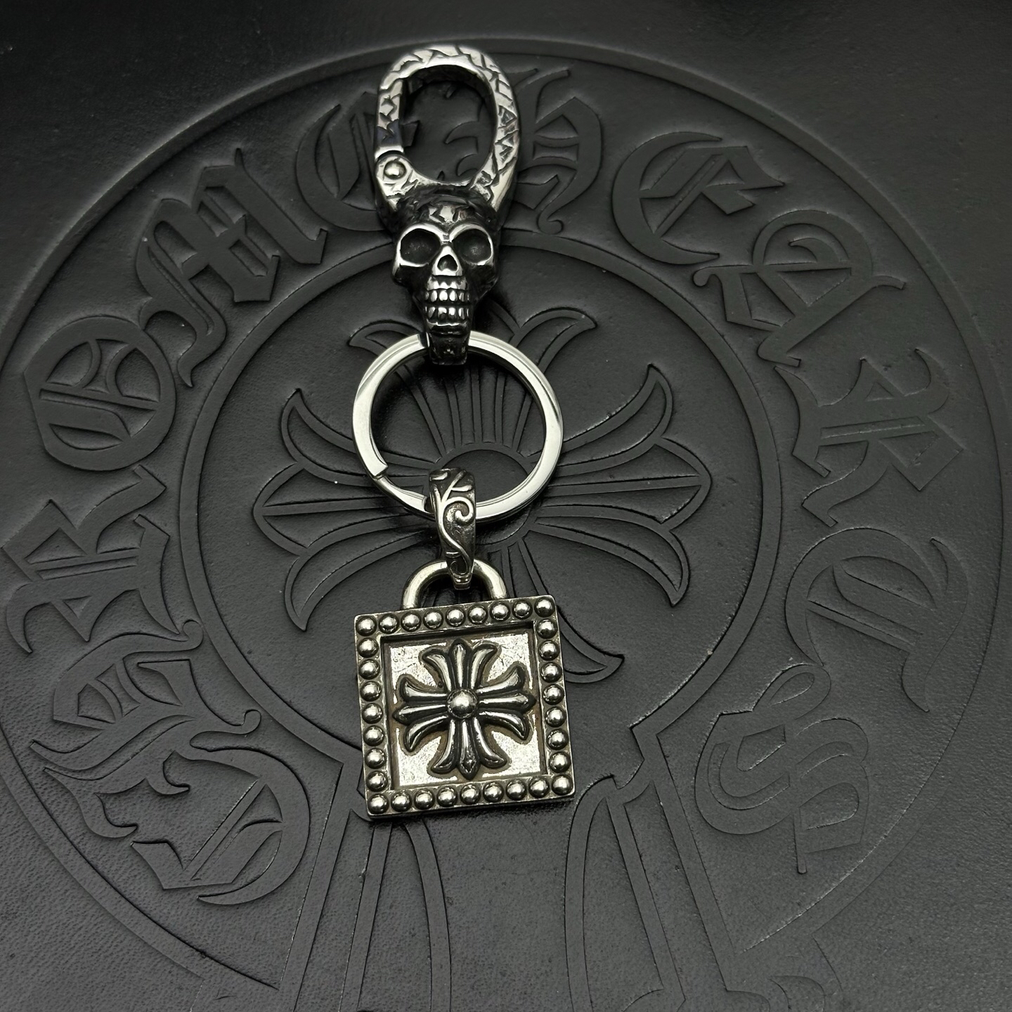 クロムハーツ「Chrome Hearts」キーホルダー＆バッグチャーム - トレンドシンボル