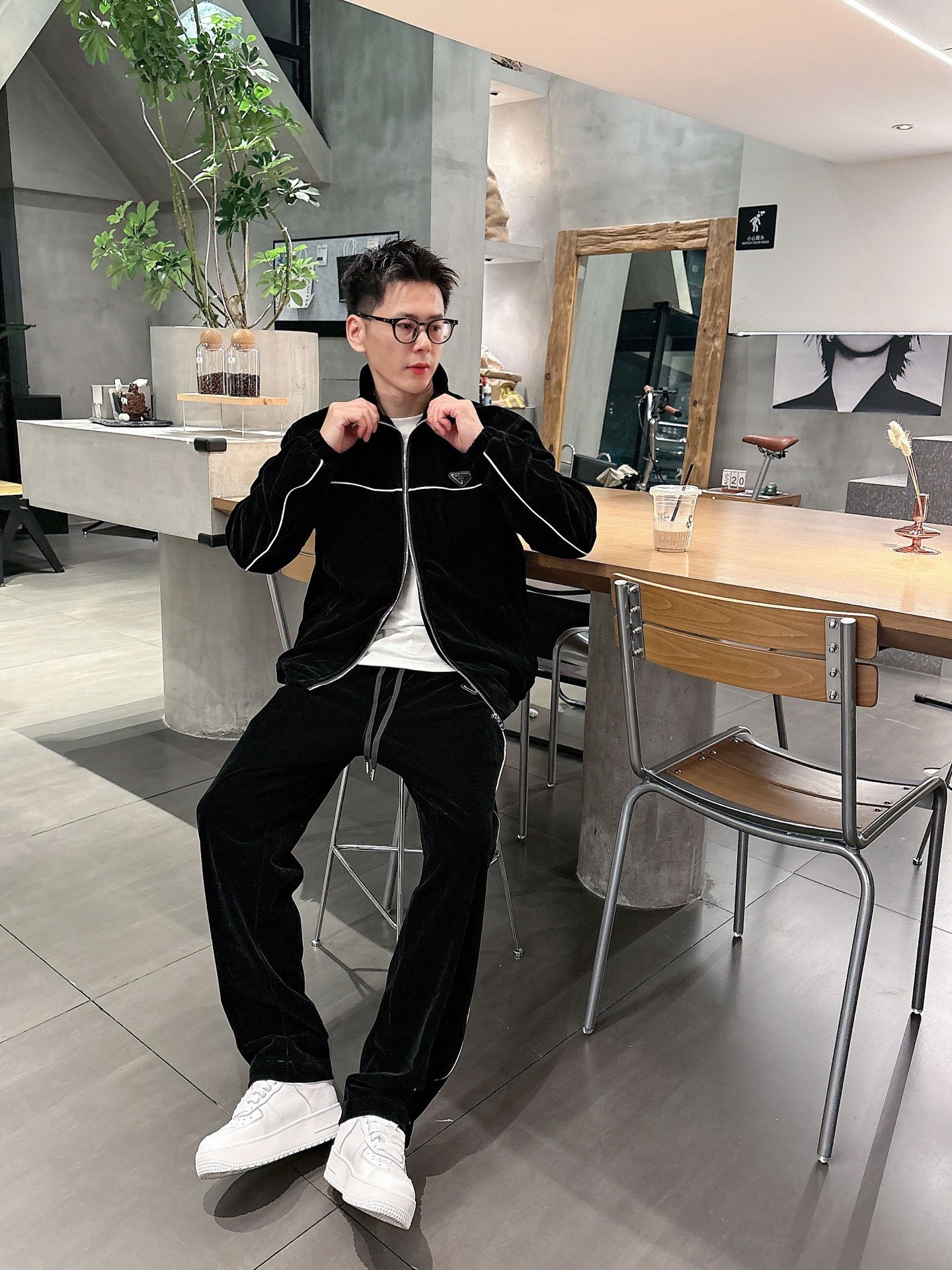 プラダ「Prada」秋冬 メンズ  カジュアルスポーツセット