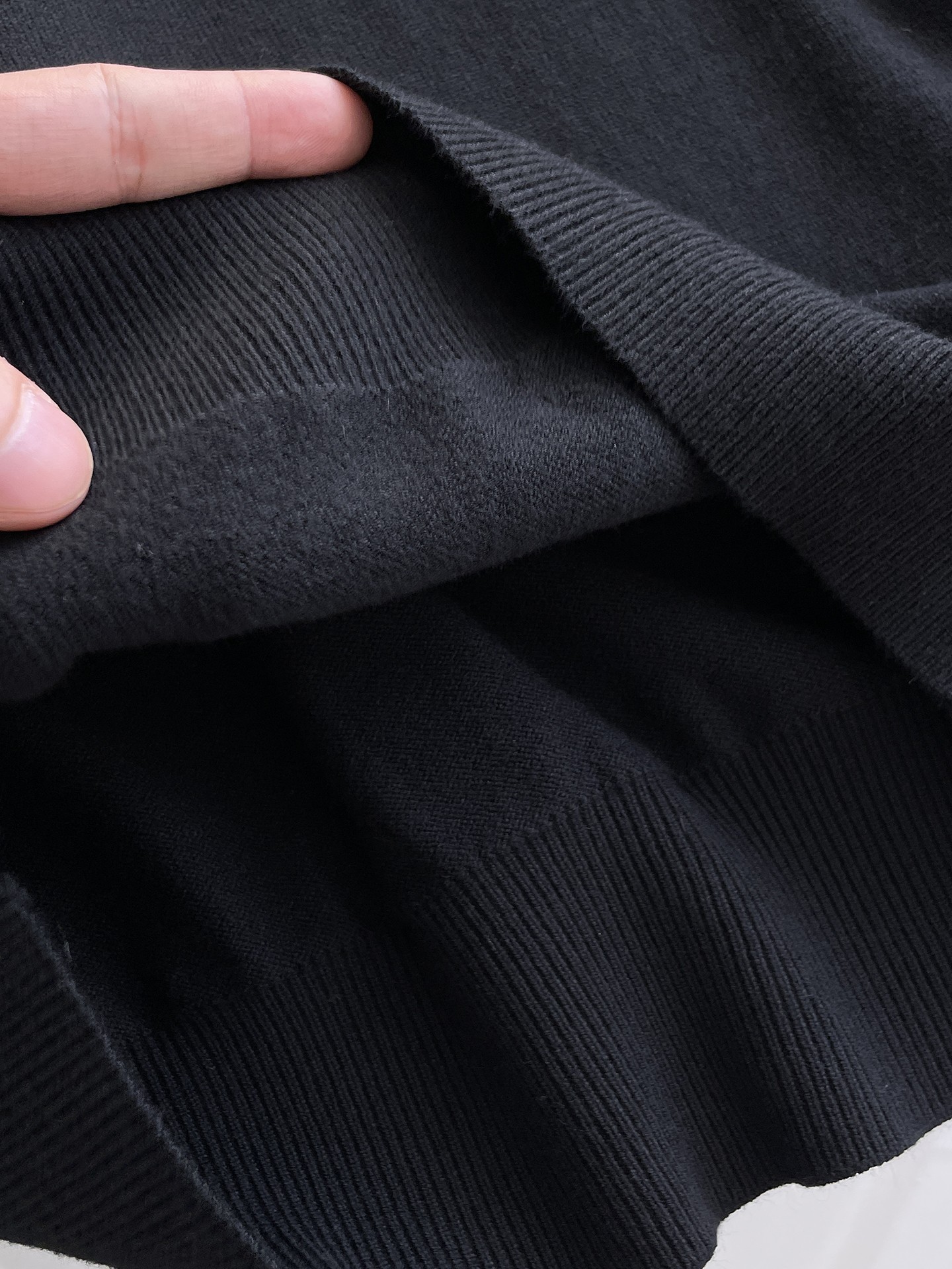 エルメス「Hermès」秋冬用ウール混紡クルーネックニットセーター