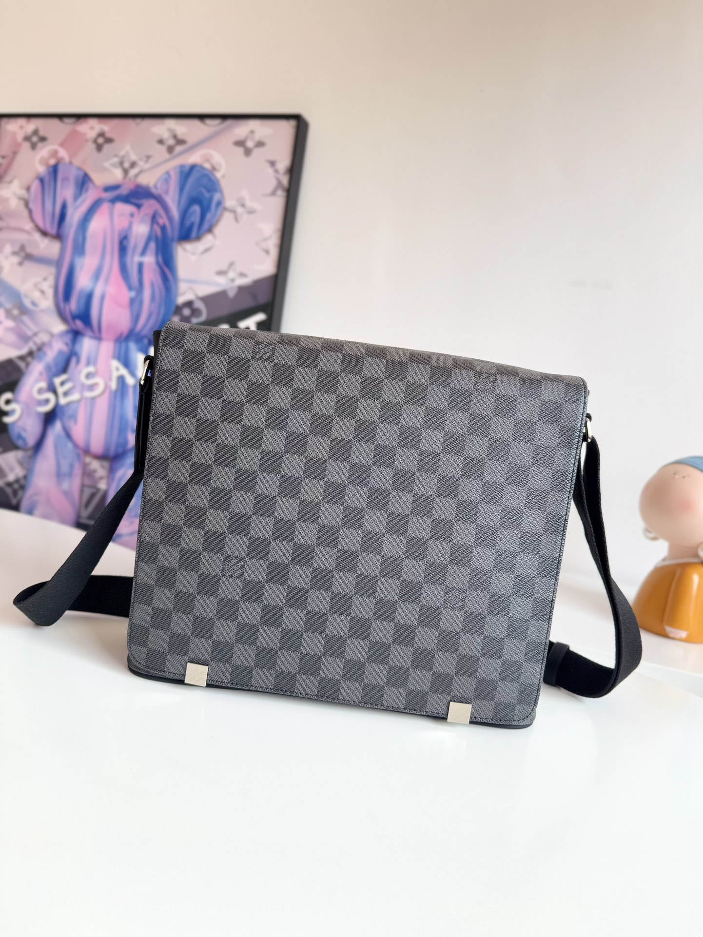 ルイ・ヴィトン「Louis Vuitton」ディストリクト メッセンジャーバッグ