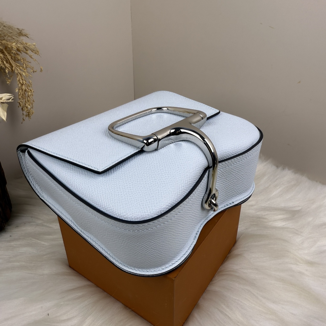 【厳選新入荷】エルメス Della Cavalleria Mini サドル金具クロスボディバッグ「乗馬モチーフ本革ショルダー」