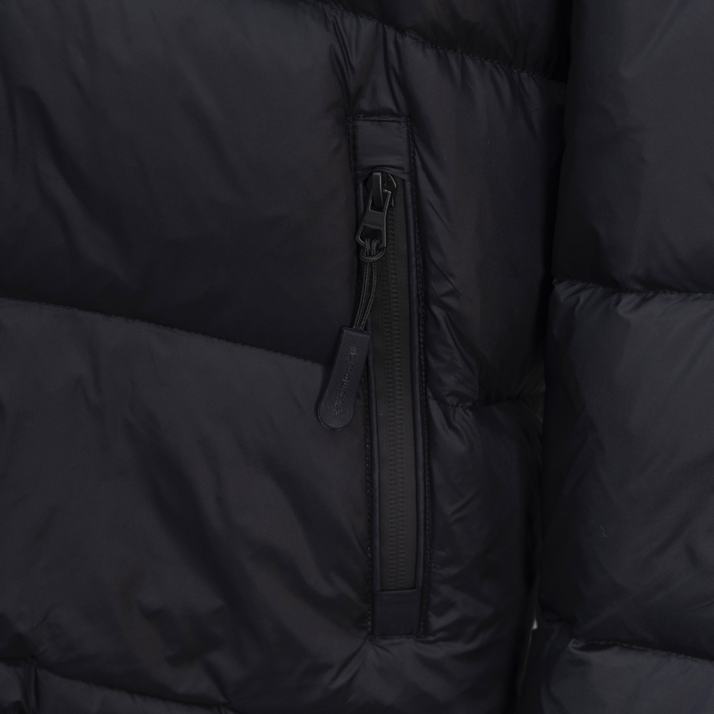 バーバリー「Burberry」秋冬メンズファッションダウンジャケット