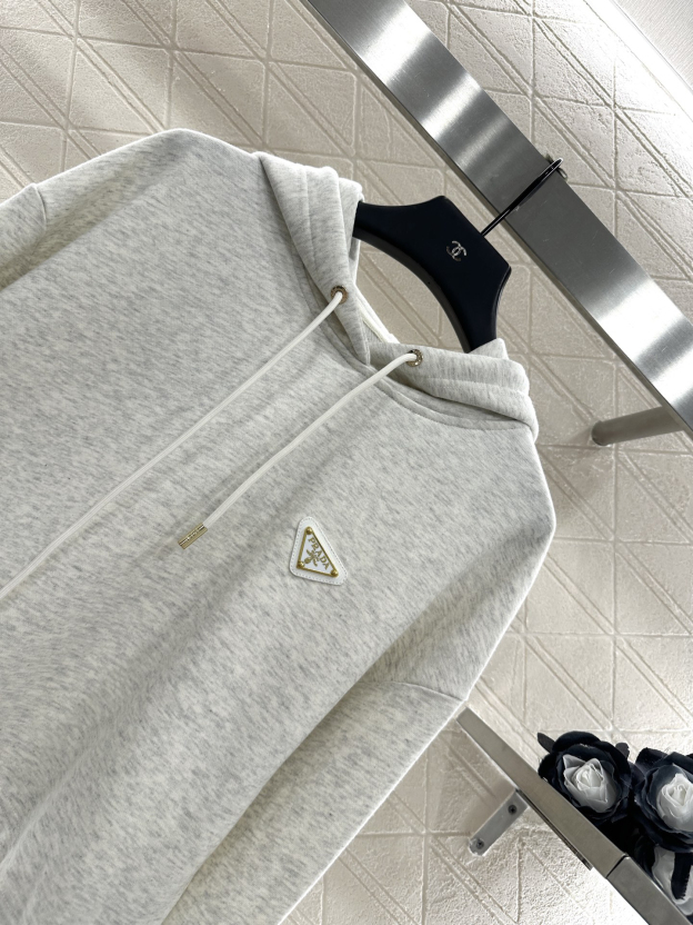 プラダ「Prada」レディース カジュアルスポーツセット