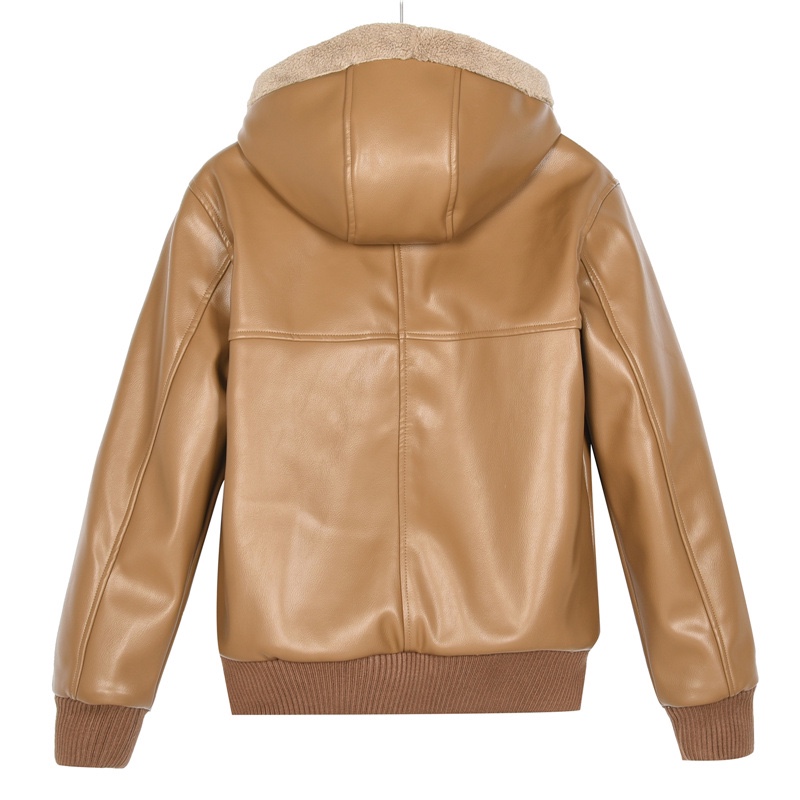 Louis Vuitton / ルイ・ヴィトン 23Fw（2024 年秋冬） 両面式のフード付きウェストタイトなジャケット。