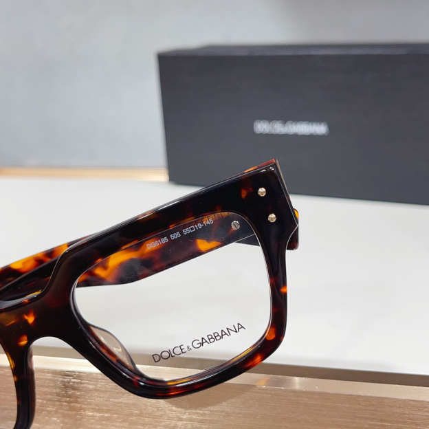 【希少入荷】D&G ドルチェアンドガッバーナ トレンドサングラス「カジュアル通勤用」
